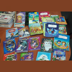 Biblioteca Gimnaziului nr.93 a achiziționat cărți noi