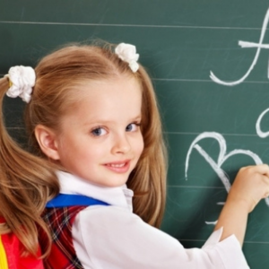 Direcția Generală Educație, Tineret și Sport a Consiliului municipal Chișinău reamintește, că de mâine 01 aprilie 2021, ora 08:00, începe înscrierea copiilor în clasa I-a în instituțiile de învățământ din  municipiul Chișinău, pentru anul de studii 2021-2022