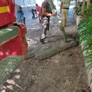 Lucrări de reparație/ betonare / căi de acces sigure pentru viața și securitatea elevilor