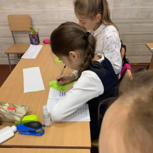 Începând cu data de 07.02.2022 elevii revin la fregventarea fizică a orelor