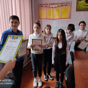 Premierea elevilor care au participat la proiectul ecologic: Arata că-ți pasă! Colectează selectiv!