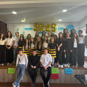 Decada limbii franceze: elevii au vorbit astăzi despre necesitatea ocrotirii apei în limba franceză