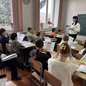 Ora publică la ,,Educația pentru societate”