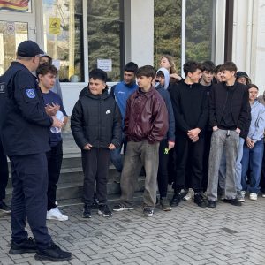 Siguranța elevilor și a întregului personal rămâne o prioritate pentru instituția noastră! 🚒🔥